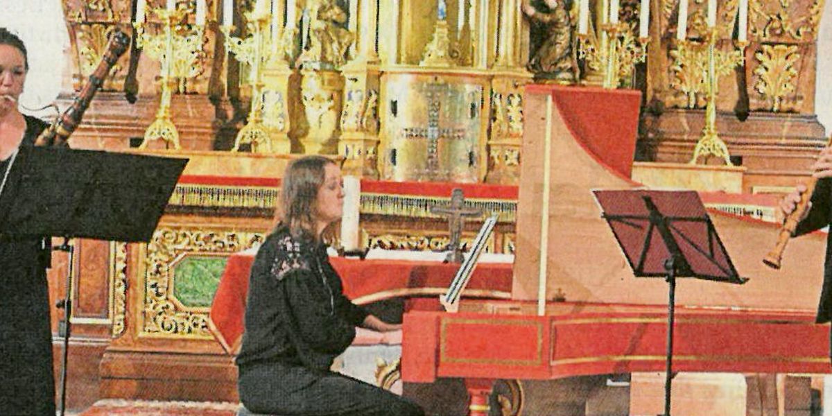 Führten die Zuhörer in der Klosterkirche auf eine musikalische Reise durch das barocke Europa: (v.l.) Karin Gemeinhardt, Barbara Adamczyk und Markus Springer. | Foto: Würdinger